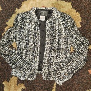 CHANEL - BLK/WHT TWEED w/ SEQUINS JACKET